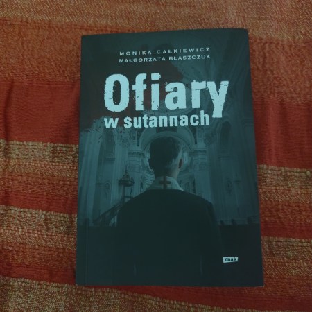 Ofiary w sutannach - okładka książki